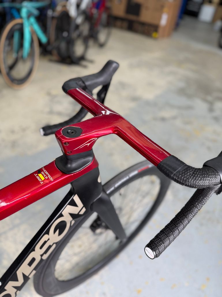 Used Thompson Falcon Di2 Carbon 2023 Road & Gravel, Black — image 16 of 24