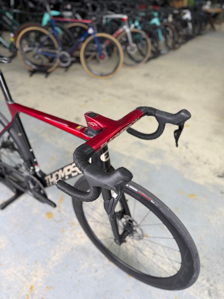 Used Thompson Falcon Di2 Carbon 2023 Road & Gravel, Black — image 3 of 24