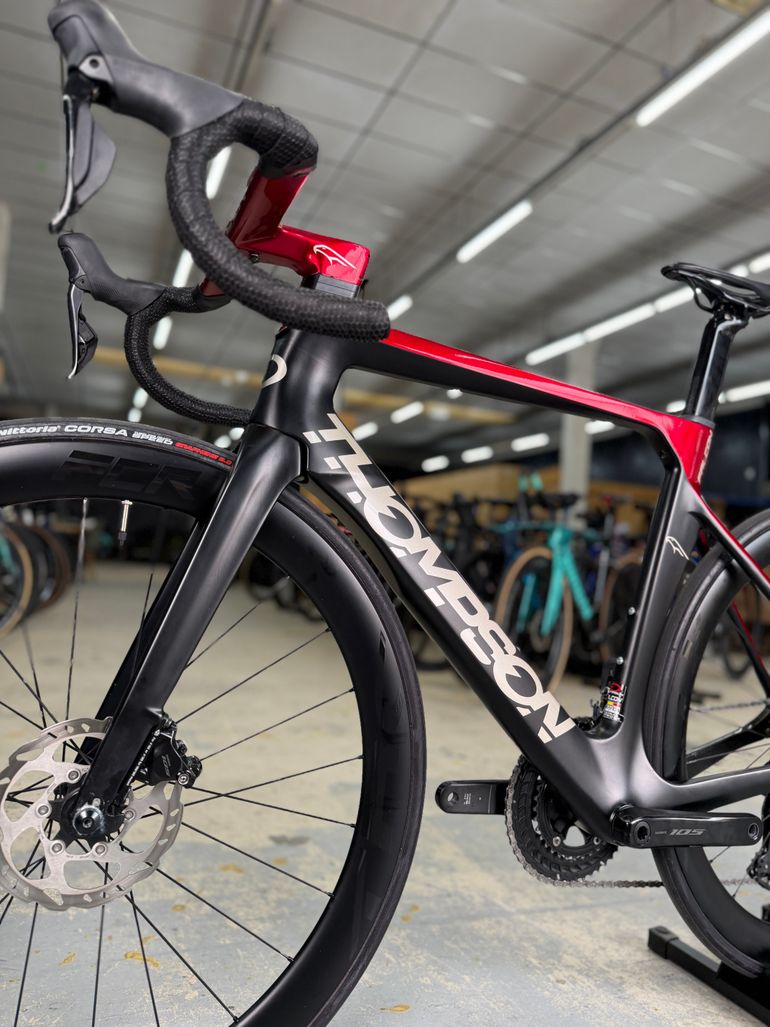 Used Thompson Falcon Di2 Carbon 2023 Road & Gravel, Black — image 19 of 24
