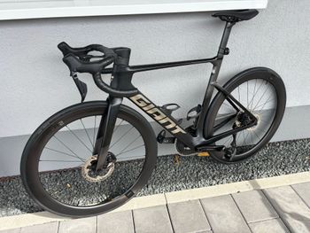 Used Giant Propel Advanced 1 2027 2027 Road & Gravel, Black — image 2 of 3