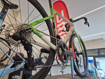Used Merida Merida Scultura Edition White Green 2026 Road & Gravel, White — image 6 of 6
