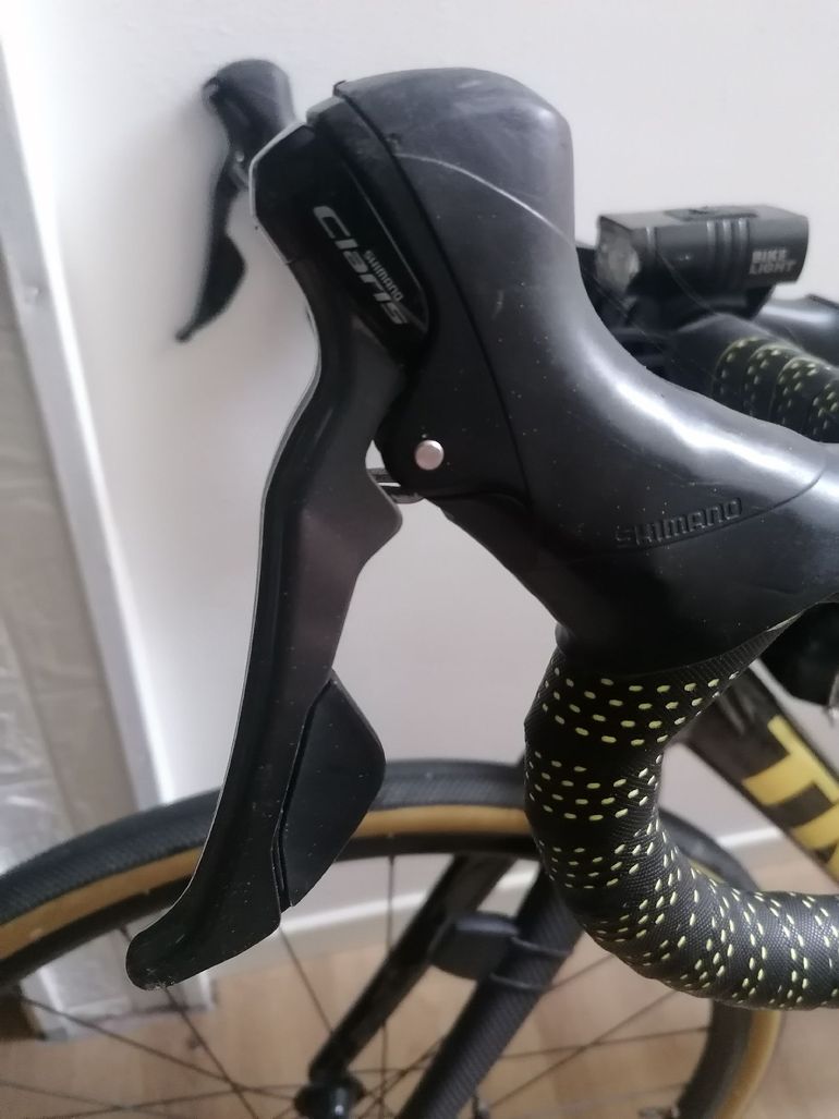 Used Trek Domane AL 2 Disc 2023 2023 Road & Gravel, Black — image 7 of 9