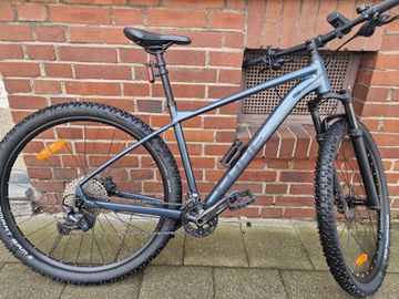 Tweedehands CUBE ATTENTION 2022 2022 MTB