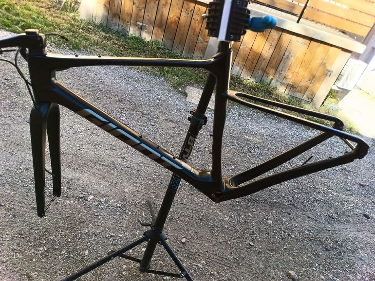 Used Giant Revolt Frameset 2025 Road & Gravel — image 1 of 7