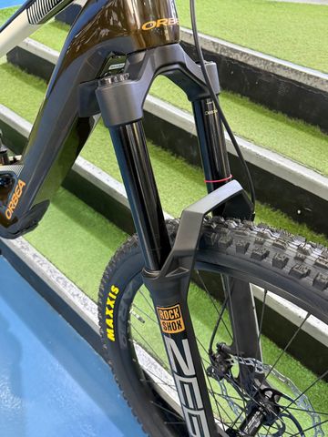 Tweedehands Orbea WILD M20 2025 2025 Mountainbike — afbeelding 4 van 8