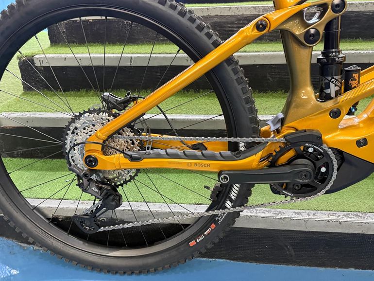 Used Orbea WILD H10 2025 2025 Mountainbike, Orange, 29 — image 2 of 7