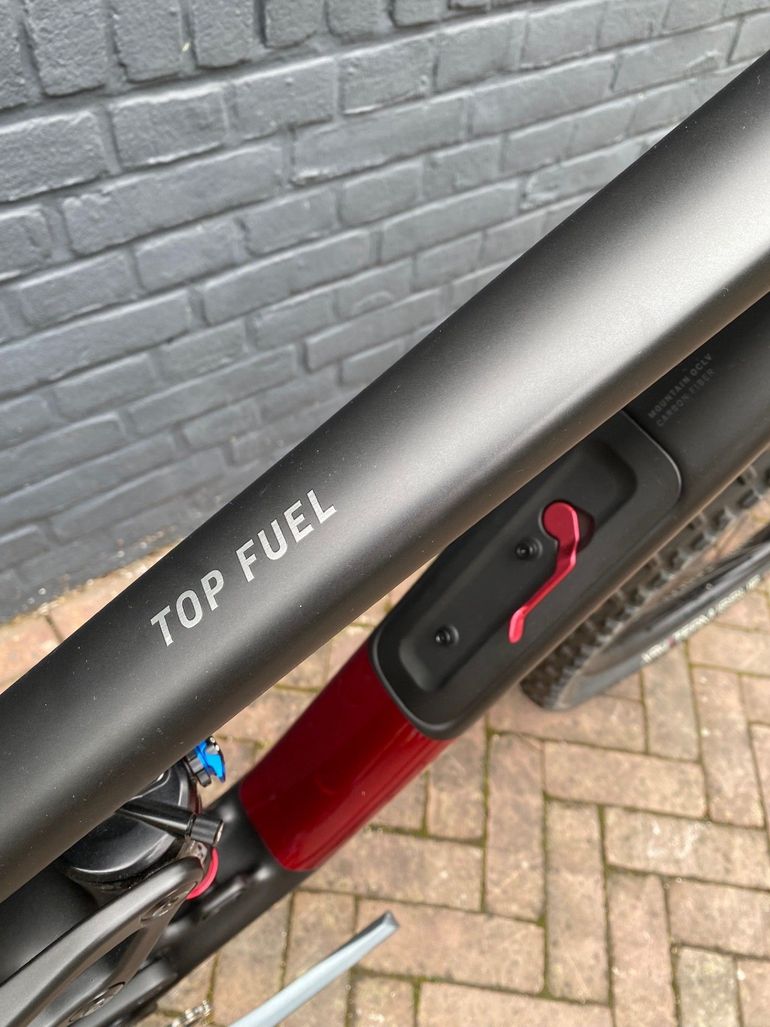 Used Trek Top Fuel 9.8 GX AXS Gen 4 2025 2025 Mountainbike, Black, 27.5, 29 — image 6 of 6