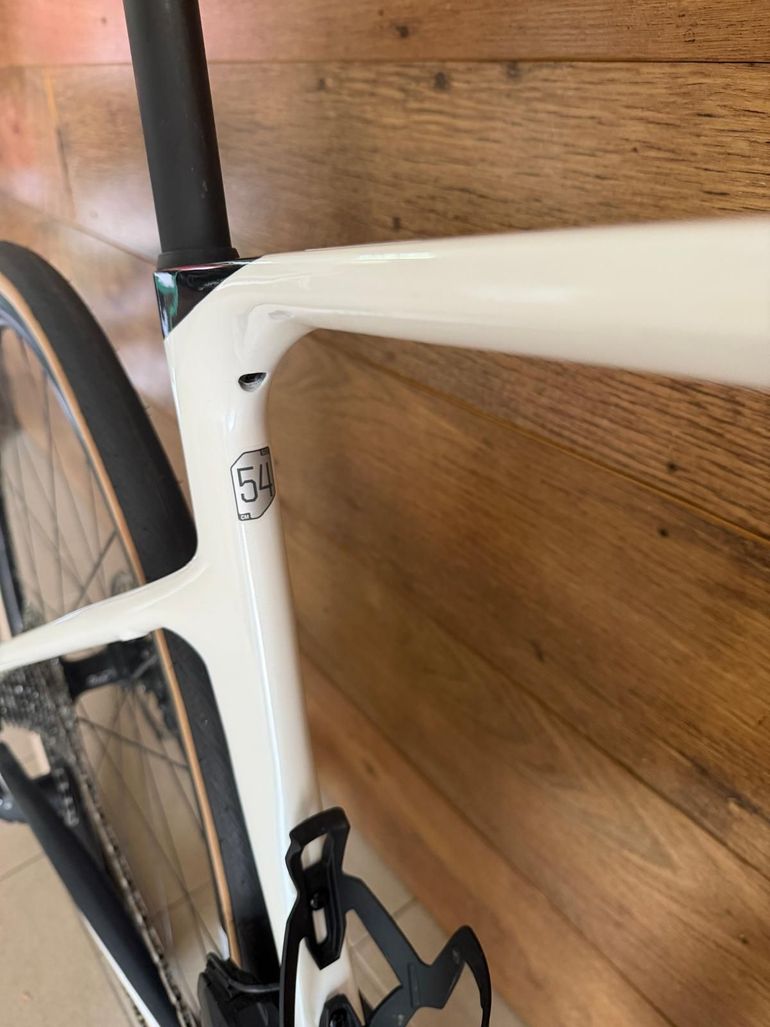Použité Cannondale Carbon 3 Smart Sense 2026 Road & Gravel — obrázek 6 z 14