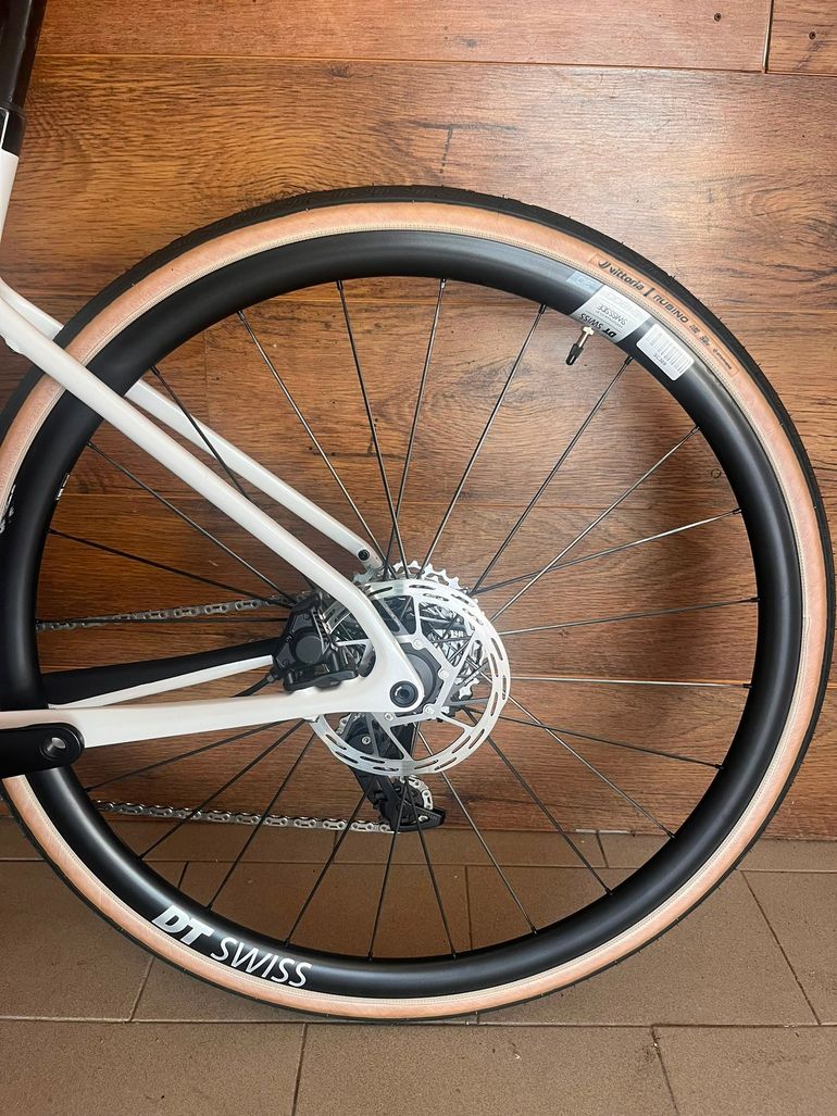 Used Cannondale Carbon 3 Smart Sense 2026 Road & Gravel, White — image 6 of 13