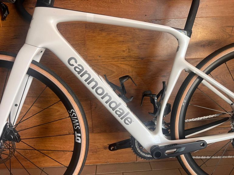 Used Cannondale Carbon 3 Smart Sense 2026 Road & Gravel, White — image 12 of 13