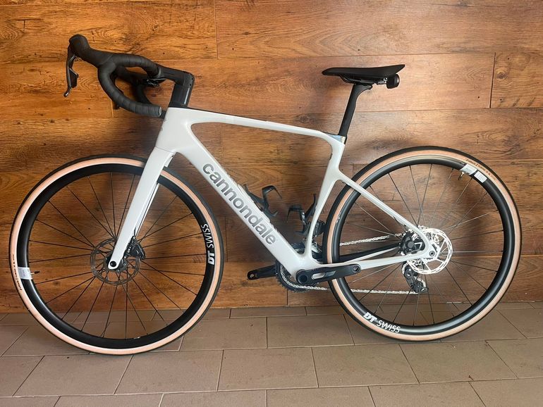 Used Cannondale Carbon 3 Smart Sense 2026 Road & Gravel, White — image 1 of 13