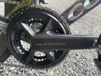 Used Colnago V4Rs Disc Ultegra Di2 8100 w/Fulcrum Racing Wind 400 Wheels 2023 2023 Road & Gravel — image 10 of 11