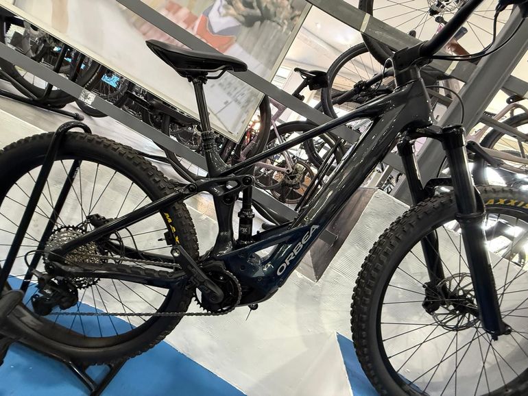 Used Orbea WILD H20 2025 2025 Mountainbike, Hellgrau, 29 — image 1 of 4