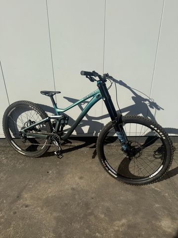Käytetty Scott Gambler 910 2024 Frameset 2024 Mountainbike — kuva 1 / 3