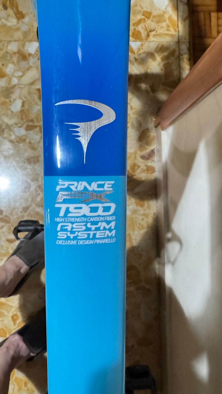 Used Pinarello PRINCE 2019 2019 Road & Gravel, Blue — image 4 of 17