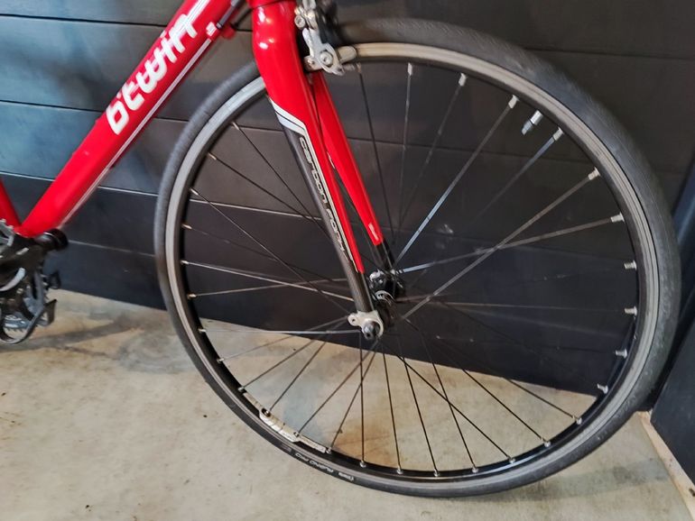 Used B’TWIN B’TWIN Custom Other Shimano 2011 Road & Gravel, Rot — image 6 of 10