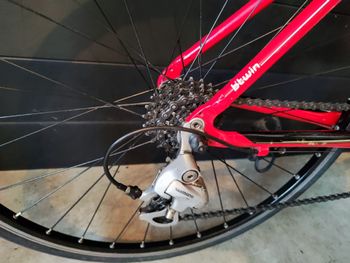 Used B’TWIN B’TWIN Custom Other Shimano 2011 Road & Gravel, Rot — image 3 of 10