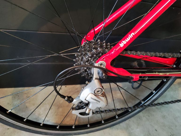 Used B’TWIN B’TWIN Custom Other Shimano 2011 Road & Gravel, Rot — image 3 of 10
