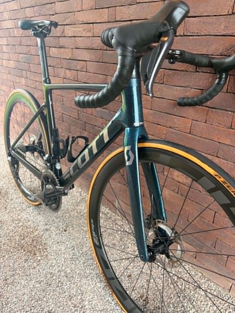 Used Scott Addict RC Shimano Ultegra Di2 2023 Road & Gravel — image 13 of 15