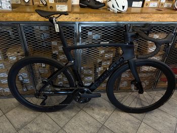 Used Pinarello Dogma Shimano Ultegra 2027 Road & Gravel