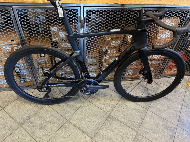 Used Pinarello Dogma Shimano Ultegra 2027 Road & Gravel, Schwarz — image 2 of 9