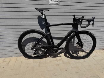 Used Pinarello Dogma Shimano Ultegra 2027 Road & Gravel, Schwarz — image 9 of 9