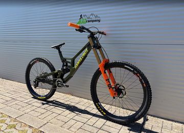 Używany Santa Cruz V10 DH X01 2027 2027 Mountainbike — zdjęcie 2 z 14