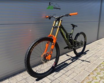 Używany Santa Cruz V10 DH X01 2027 2027 Mountainbike — zdjęcie 11 z 14