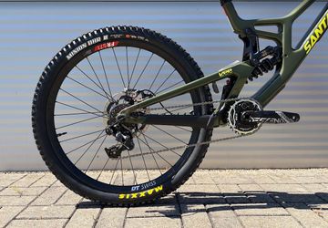 Używany Santa Cruz V10 DH X01 2027 2027 Mountainbike — zdjęcie 3 z 14