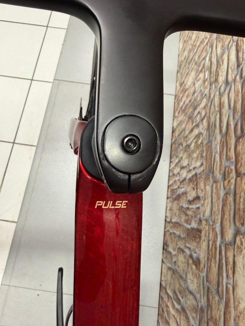 Used Megamo PULSE 05 2025 2025 Road & Gravel, Red — image 12 of 12