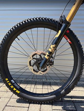Used Santa Cruz V10 DH X01 2027 2027 Mountainbike, Blue, 29, 27.5 — image 15 of 15