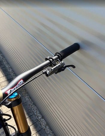 Used Santa Cruz V10 DH X01 2027 2027 Mountainbike, Blue, 29, 27.5 — image 8 of 15