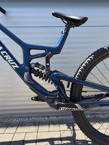 Used Santa Cruz V10 DH X01 2027 2027 Mountainbike, Blue, 29, 27.5 — image 13 of 15