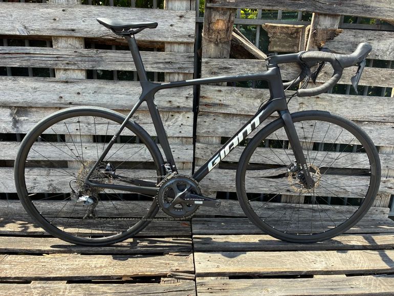 Used Giant TCR Advanced 1 Disc Pro Compact 2020 2020 Road & Gravel, Black — image 1 of 11