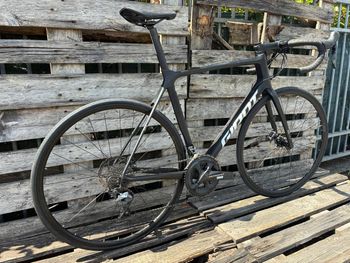 Used Giant TCR Advanced 1 Disc Pro Compact 2020 2020 Road & Gravel, Black — image 4 of 11