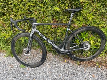 Used Colnago V4Rs Disc Ultegra Di2 8100 w/Fulcrum Racing Wind 400 Wheels 2023 2023 Road & Gravel, Light Gray — image 2 of 11