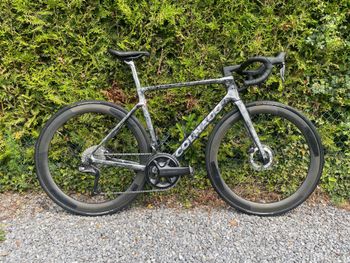 Used Colnago V4Rs Disc Ultegra Di2 8100 w/Fulcrum Racing Wind 400 Wheels 2023 2023 Road & Gravel