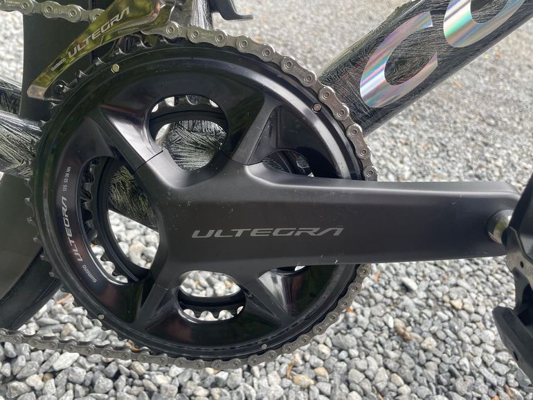 Used Colnago V4Rs Disc Ultegra Di2 8100 w/Fulcrum Racing Wind 400 Wheels 2023 2023 Road & Gravel, Light Gray — image 10 of 11