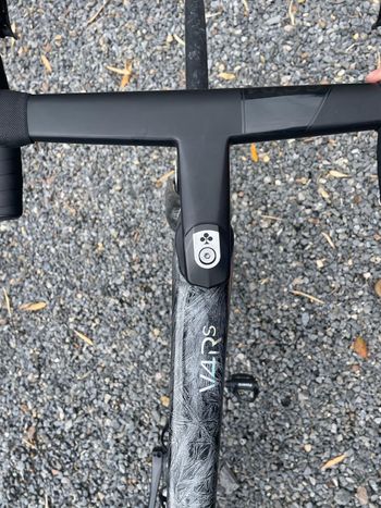 Used Colnago V4Rs Disc Ultegra Di2 8100 w/Fulcrum Racing Wind 400 Wheels 2023 2023 Road & Gravel, Light Gray — image 11 of 11