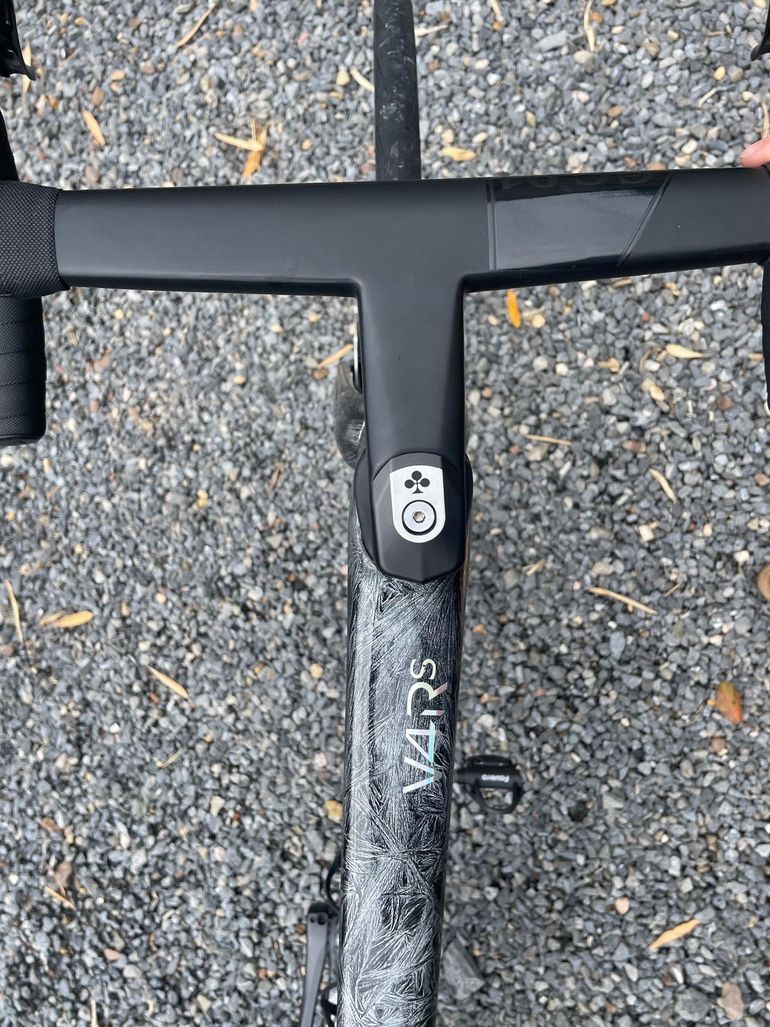 Used Colnago V4Rs Disc Ultegra Di2 8100 w/Fulcrum Racing Wind 400 Wheels 2023 2023 Road & Gravel, Light Gray — image 11 of 11