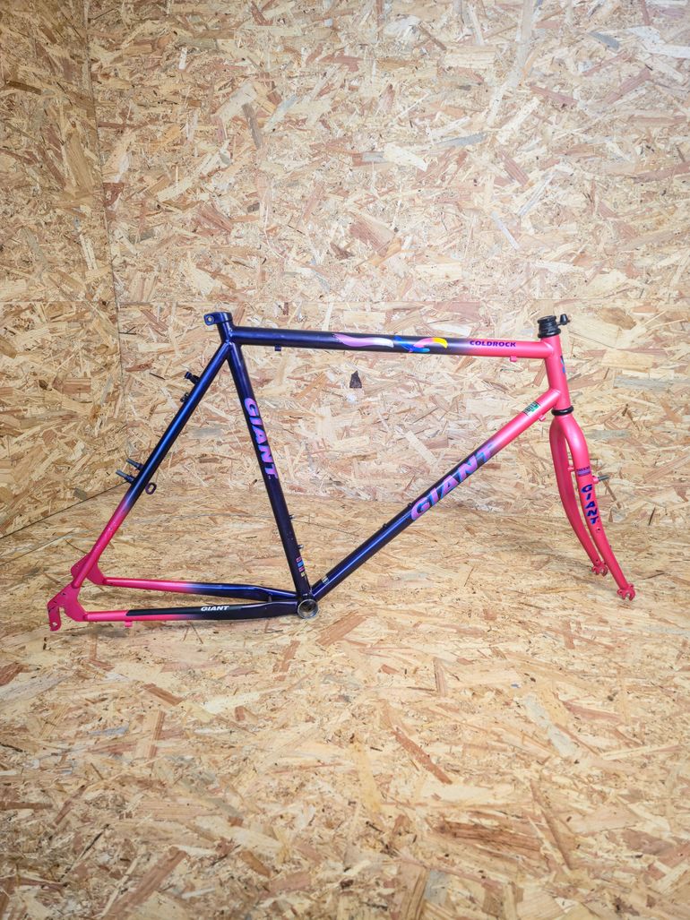 Used Giant Giant Coldrock 90s Vintage Retro MTB Frameset Frameset 1995 Mountainbike, Purple — image 7 of 7