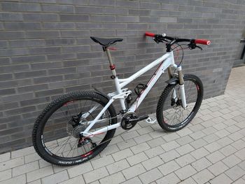 Used Radon Radon Slide 7.0 AM 140 2011 Mountainbike, Bianco — image 28 of 37