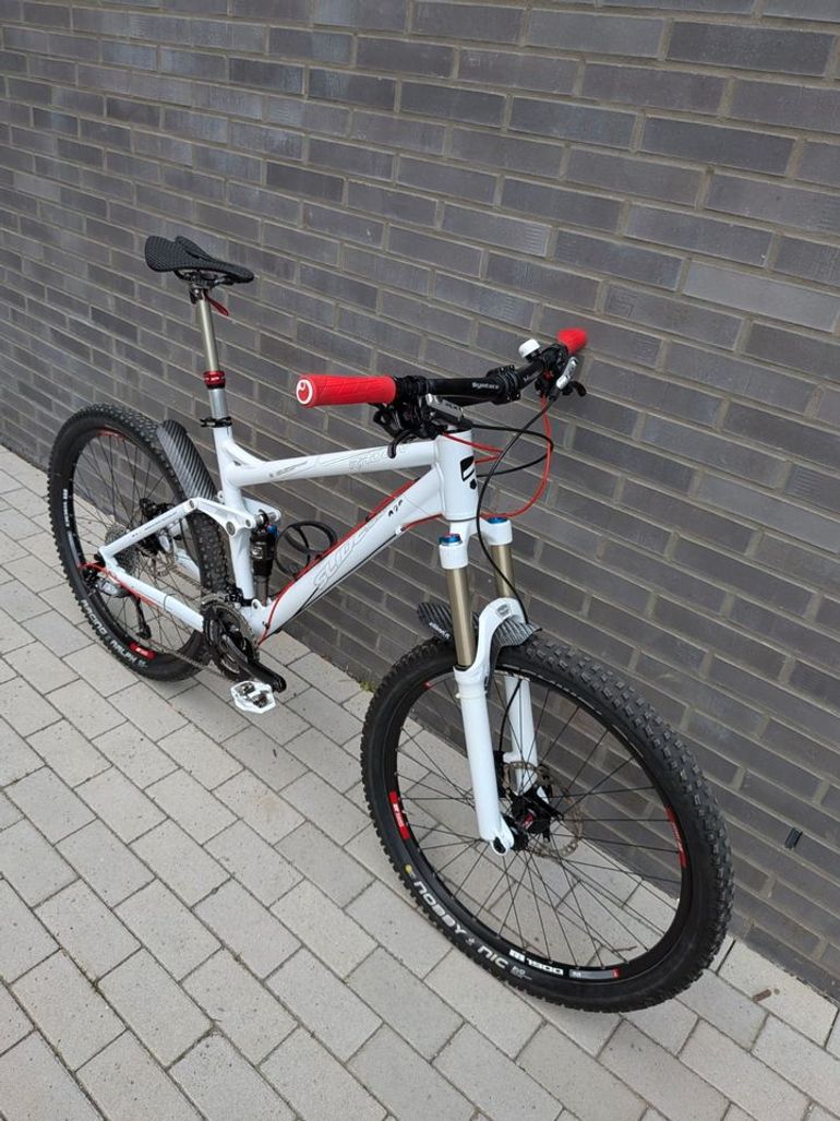 Used Radon Radon Slide 7.0 AM 140 2011 Mountainbike, Bianco — image 26 of 37