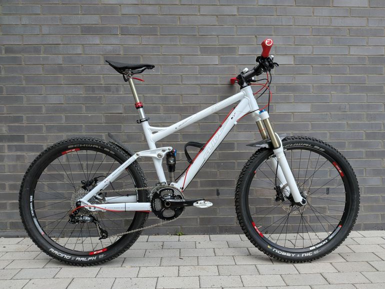 Used Radon Radon Slide 7.0 AM 140 2011 Mountainbike, Bianco — image 1 of 37