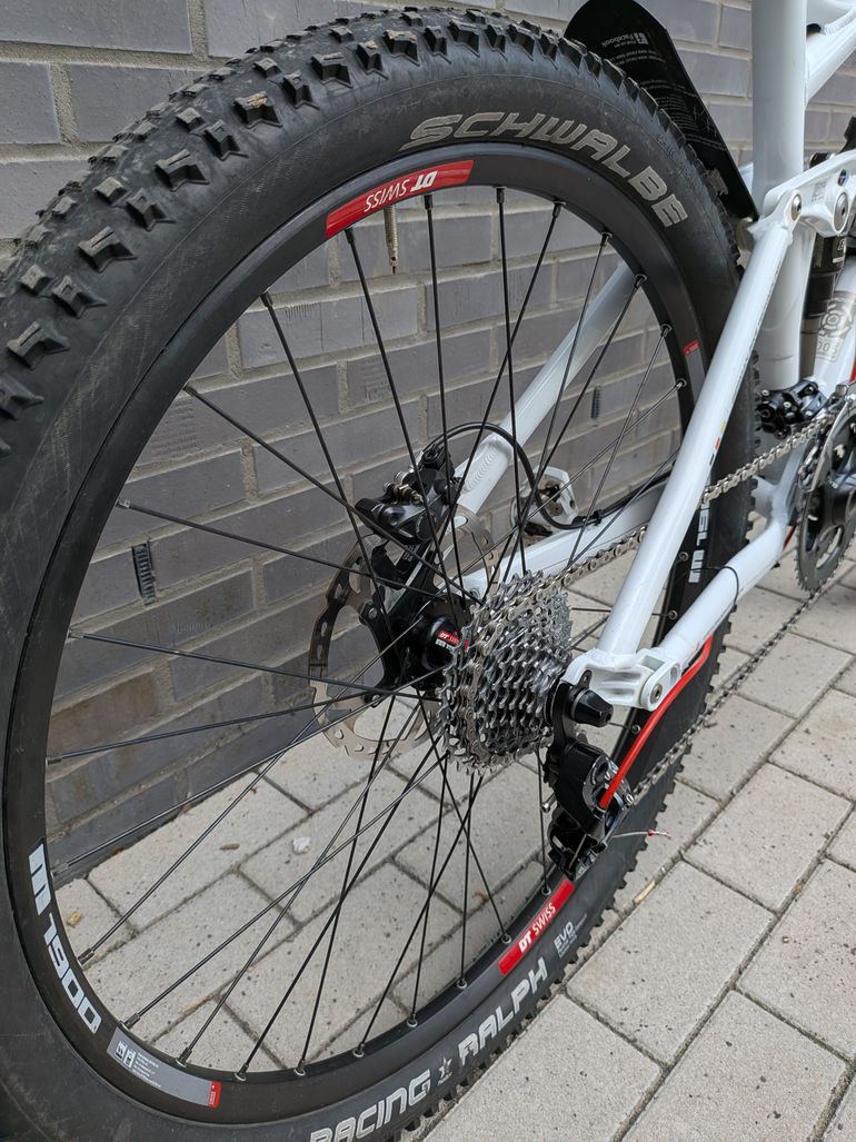 Used Radon Radon Slide 7.0 AM 140 2011 Mountainbike, Bianco — image 3 of 37