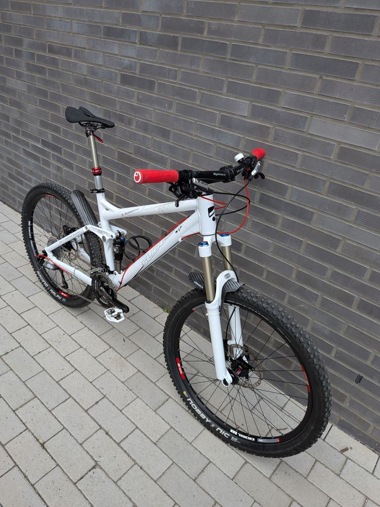 Used Radon Radon Slide 7.0 AM 140 2011 Mountainbike, Bianco — image 4 of 37
