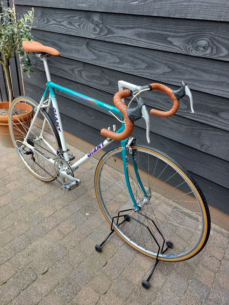 Used Giant Giant Custom Other Shimano 1989 Road & Gravel, Grün — image 2 of 20