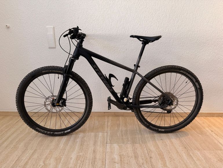 Used Stevens Applebee 2023 2023 Mountainbike, Nero — image 1 of 11