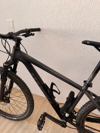 Used Stevens Applebee 2023 2023 Mountainbike, Nero — image 6 of 11