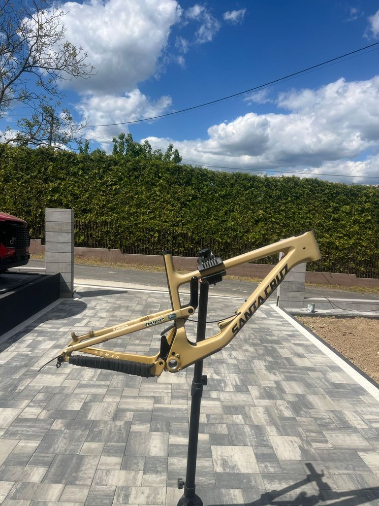 Used Santa Cruz Nomad C S 2018 Frameset 2018 Mountainbike, Orange, 27.5 — image 1 of 10